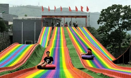 廊坊七彩滑草场